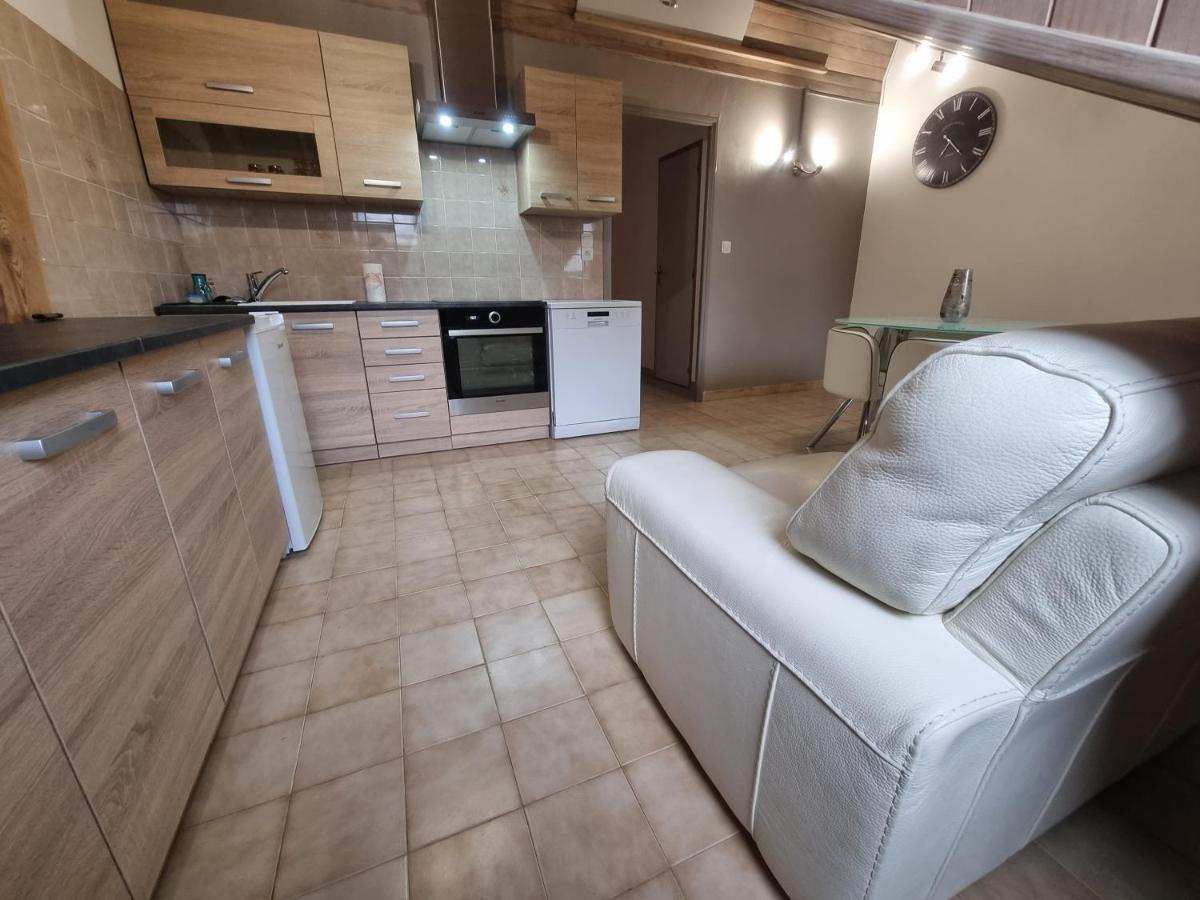 Embrun Cosy Lägenhet Exteriör bild