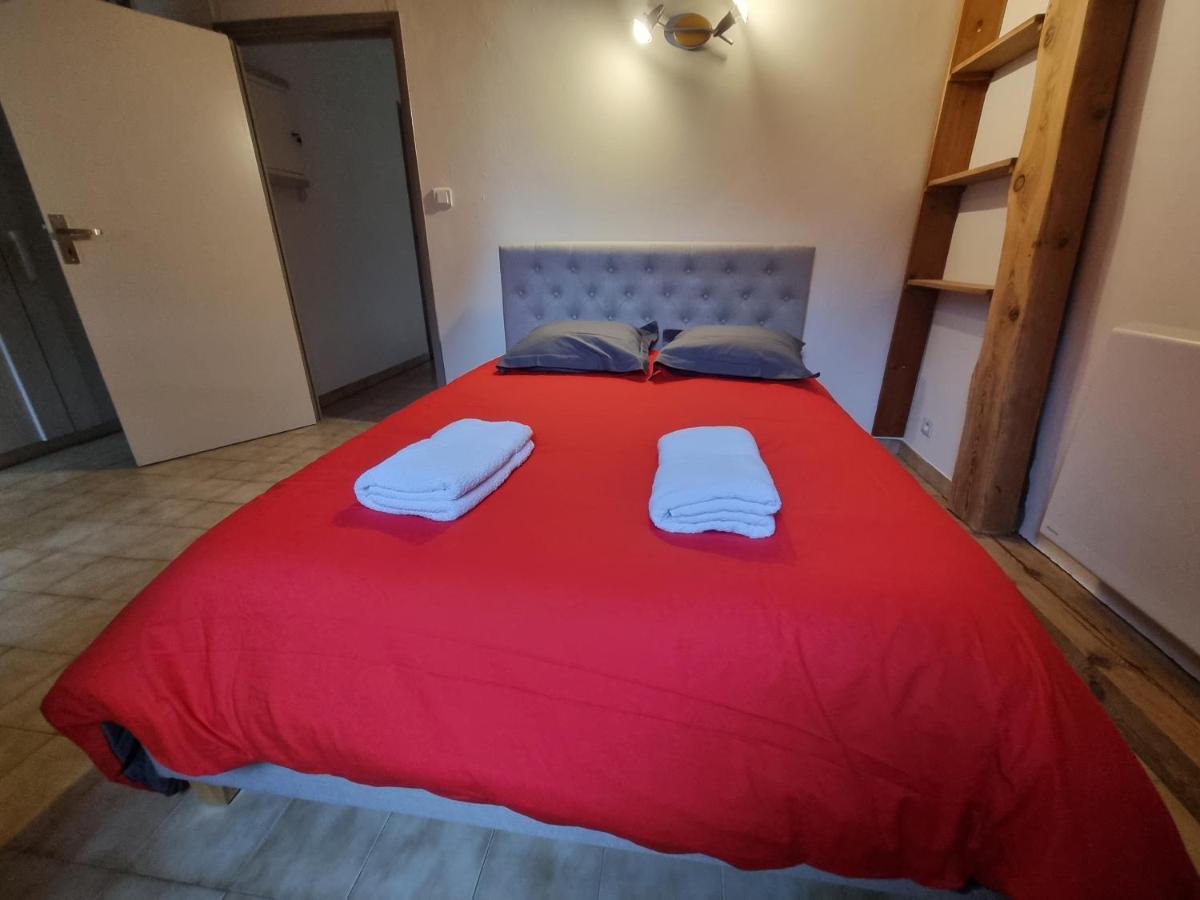 Embrun Cosy Lägenhet Exteriör bild