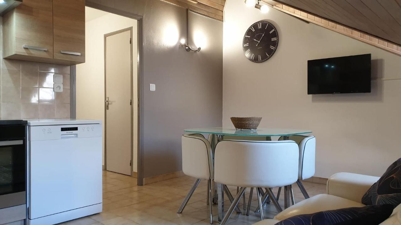 Embrun Cosy Lägenhet Exteriör bild